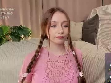 hottpeachh on Chaturbate 
