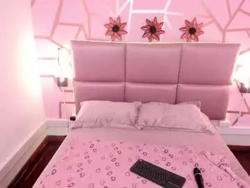 laraa_rous on Chaturbate 