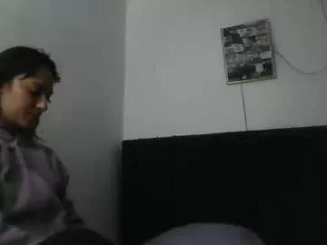 Freechat lia_queen610 on Chaturbate