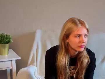 lil_tasty33 — GOAL: good start [65 tokens remaining] <3 #feet #blonde #shy #skinny #new