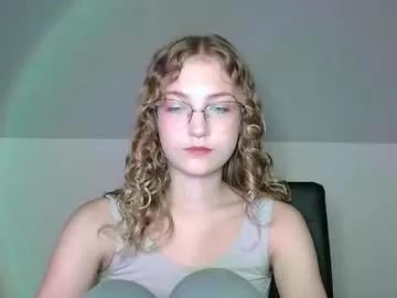 lily_tayberry on Chaturbate 