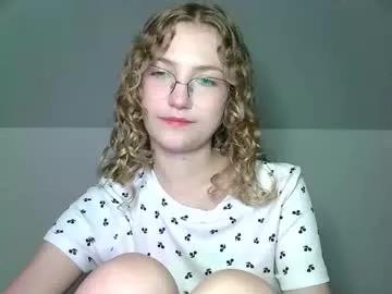 lily_tayberry on Chaturbate 