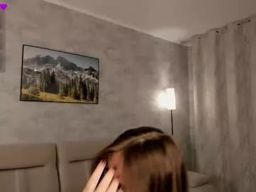 littledream_girl on Chaturbate 