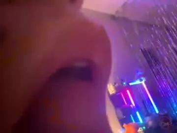 melli23 on Chaturbate 