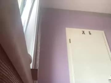 melli23 on Chaturbate 