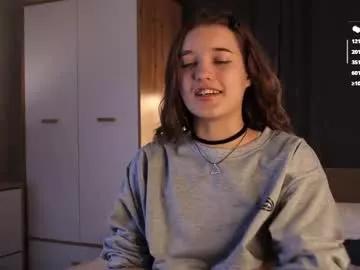 mewaura — Hi! Glad to see u in my room! GoalTake off my skirt #lovense #teen #cute #shy #skinny [138 tokens remaining]