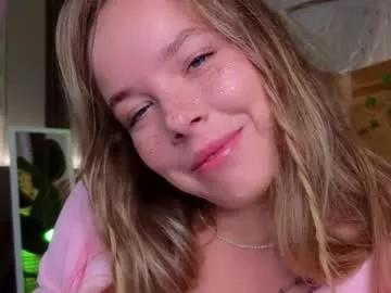 milly_shy on Chaturbate 