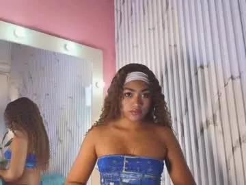 missdionne__curly on Chaturbate