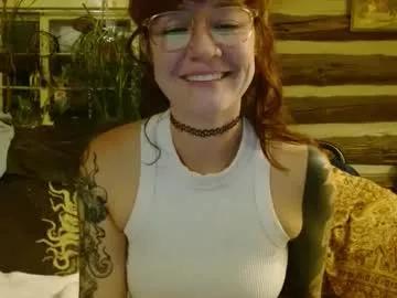 missmoonmagic13 on Chaturbate 
