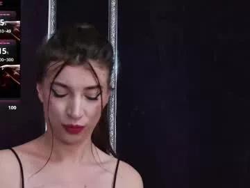 nataliechase on Chaturbate