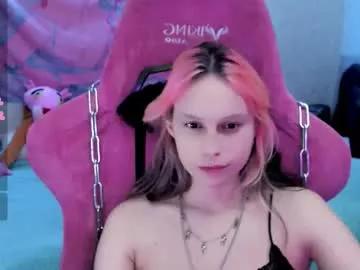 Freechat pineapple_dope on Chaturbate