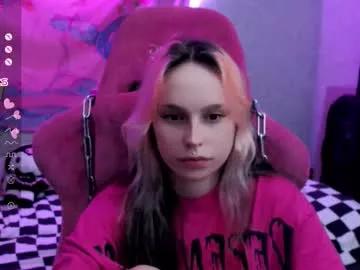 Freechat pineapple_dope on Chaturbate