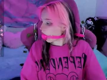 Freechat pineapple_dope on Chaturbate