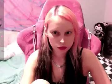 Freechat pineapple_dope on Chaturbate