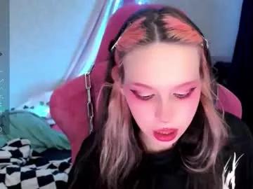 Freechat pineapple_dope on Chaturbate