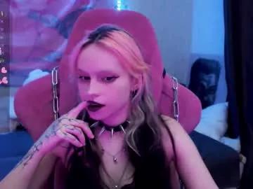 Freechat pineapple_dope on Chaturbate