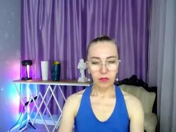 queen_a_n_i on Chaturbate 