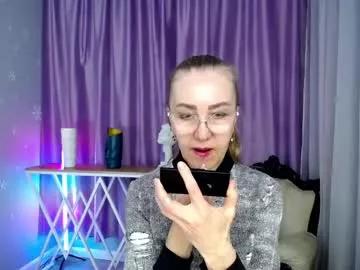 queen_a_n_i on Chaturbate 