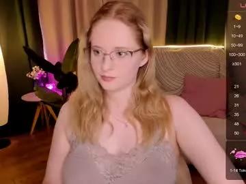 sheslinki on Chaturbate 