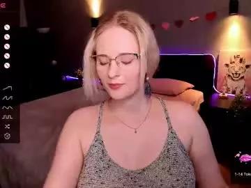 sheslinki on Chaturbate 