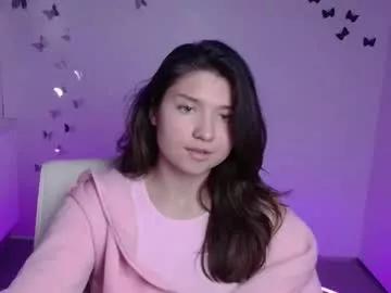 steffi_xo — GOAL: Raise your leg [42 tokens remaining] I want to have fun, let's do it together ^^ #shy #18 #cute #young