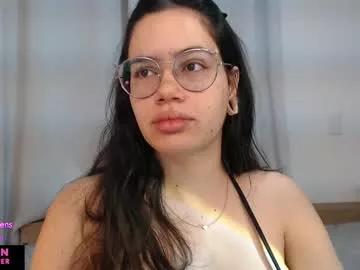 velvetcrystal on Chaturbate 