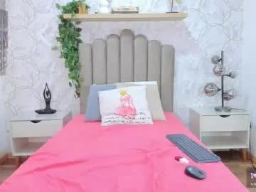 yaraamada on Chaturbate 