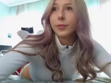 yononeey on Chaturbate 
