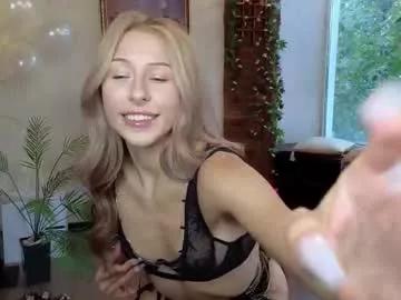 yononeey on Chaturbate 