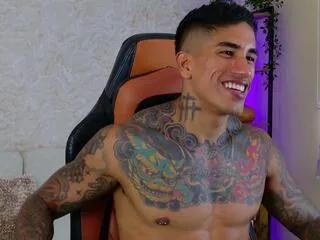 adan_reilly on Flirt4Free 