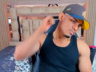 alan_newton on Flirt4Free 