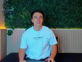 aslan_fox on Flirt4Free 