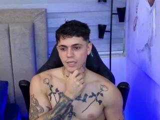 derek_valentino on Flirt4Free 