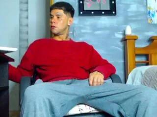 derryck on Flirt4Free 