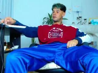 derryck on Flirt4Free 