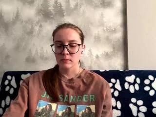 idella_suppa on Flirt4Free