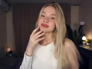 moire_beese on Flirt4Free
