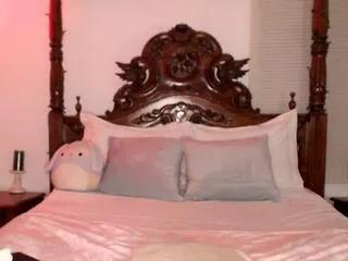 nina_milani on Flirt4Free