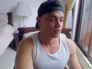 peter_ryder on Flirt4Free