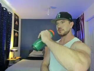 scott_alpha on Flirt4Free