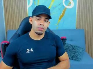 zaiden_klein on Flirt4Free