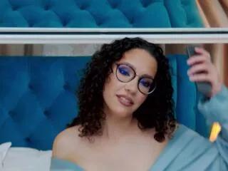 zendaya_jay on Flirt4Free