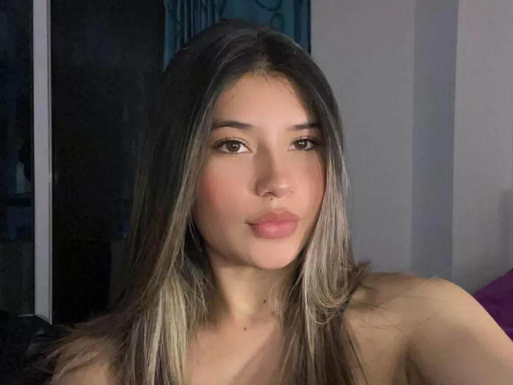 AmberCasemiro on LiveJasmin