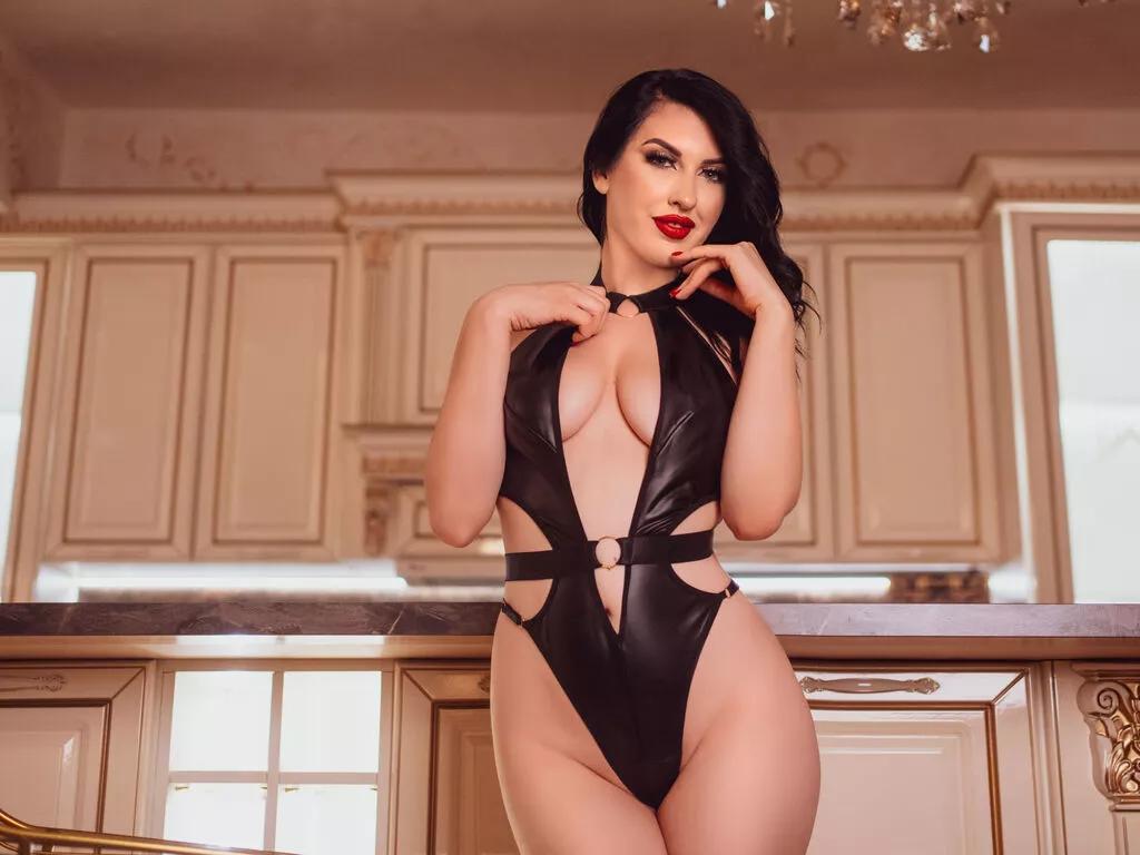 ChloeRydes on LiveJasmin