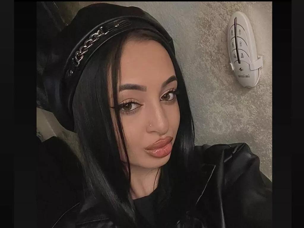 KimDessir on LiveJasmin