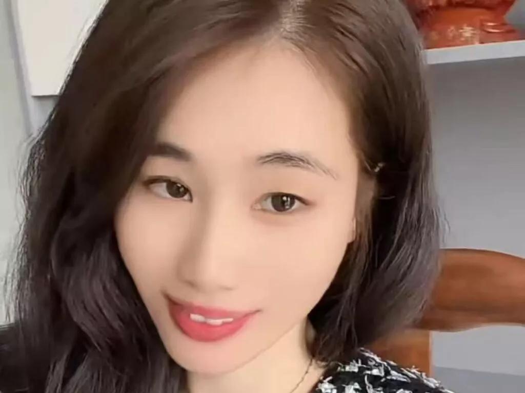 LeslieYi on LiveJasmin