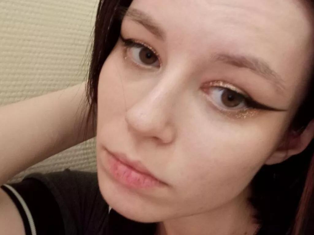 MaeHiatt on LiveJasmin