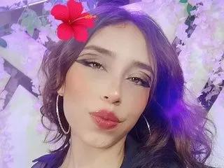 AlmaWescott_18 on Streamate