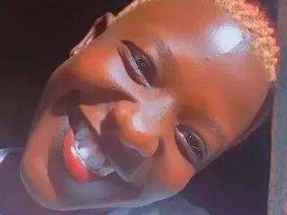 DarkMelaninx on Streamate