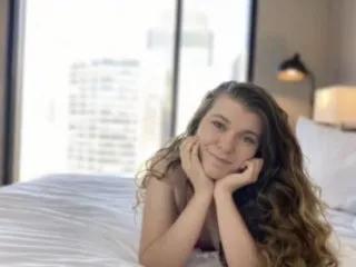 TrixieIris on Streamate